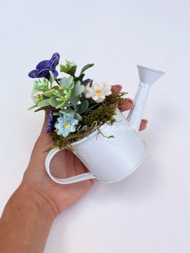 Kis kannás dekoráció