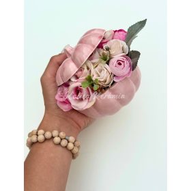 Rózsaszín tök dekoráció