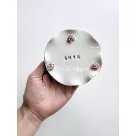 Anya feliratú ékszertartó