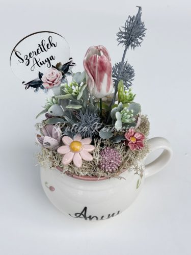 Anyu feliratos bögrés dekoráció