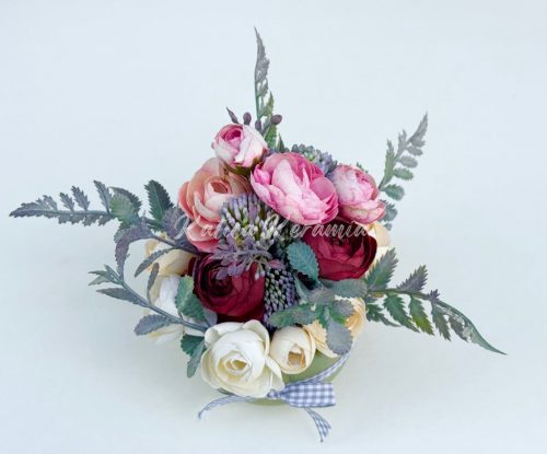 Selyemvirágos dekoráció