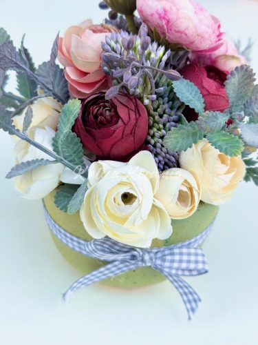 Selyemvirágos dekoráció