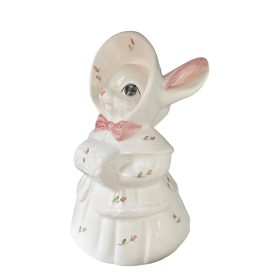 Rózsás kalapos nyuszi